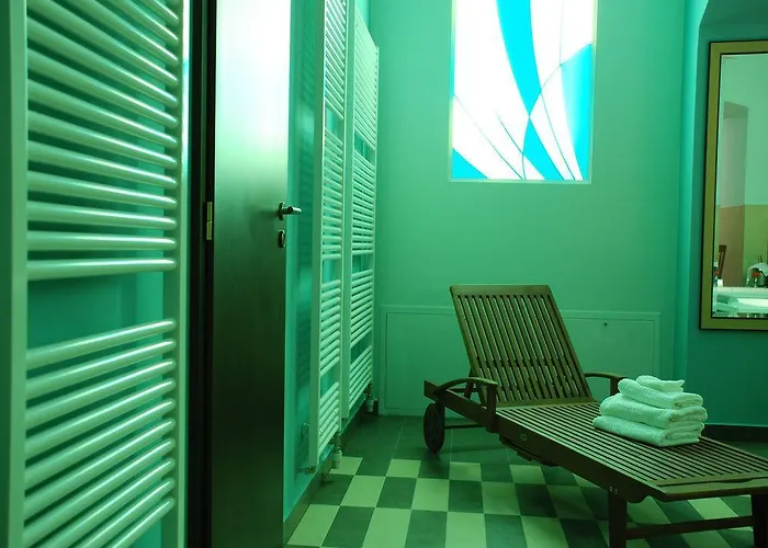 Hotel Ea Downtown 4*