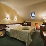 Ea Downtown Hotel 4*