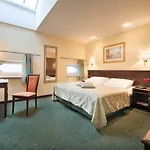 Ea Downtown 4*