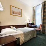 Ea Downtown Szálloda 4*