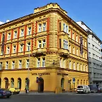 Ea Downtown Hotel 4*