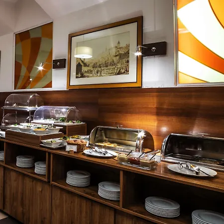 Ea Downtown Hotel 4*
