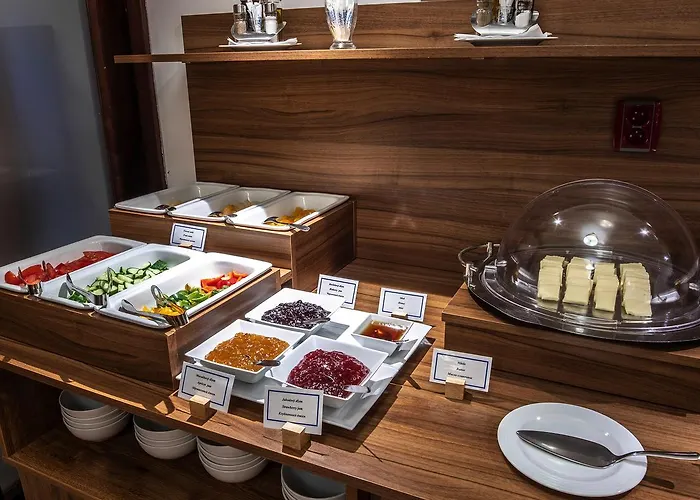 Ea Downtown Hotel 4*