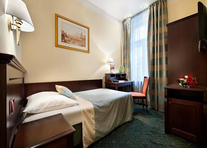 Ea Downtown Hotel 4*