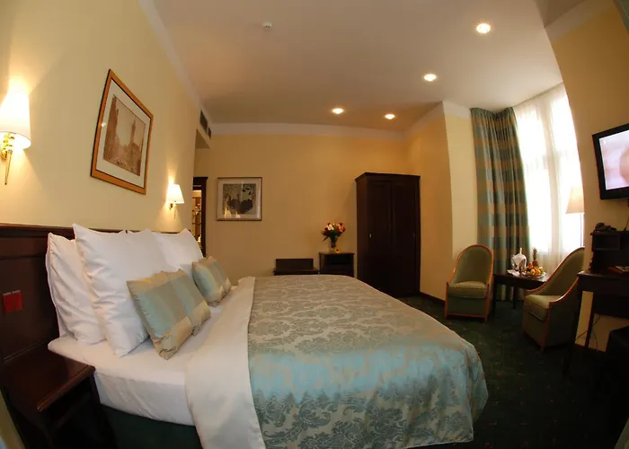 Ea Downtown Hotel 4*