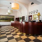 Ea Downtown מלון 4*