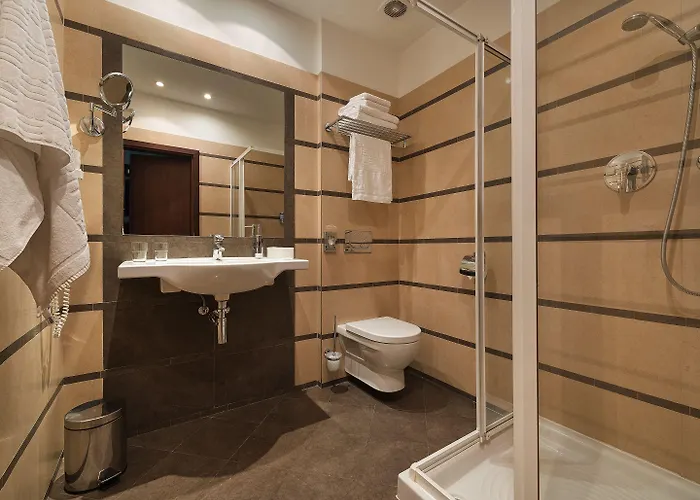 Hotel Ea Downtown 4*